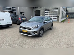 Kia Niro - 1.6 GDi Hybrid DynamicLine | Trekhaak | Navigatie | Camera |