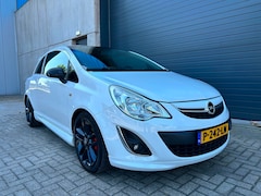 Opel Corsa - 1.4i 16V Cosmo AIRCO PANO 2011