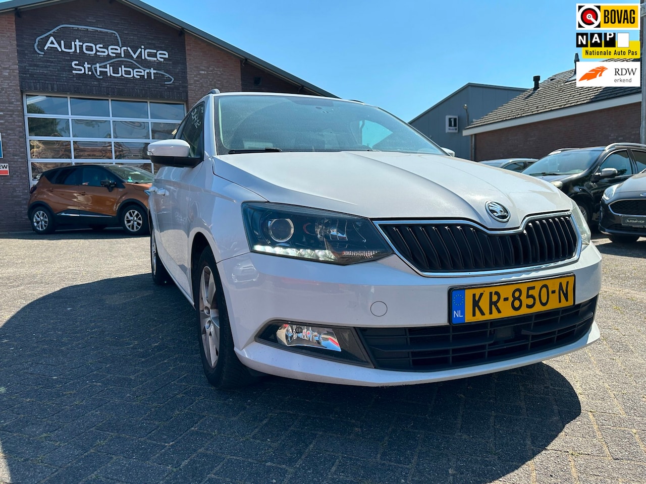 Skoda Fabia Combi - 1.4 TDI Ambition Business 1.4 TDI Ambition Business - AutoWereld.nl