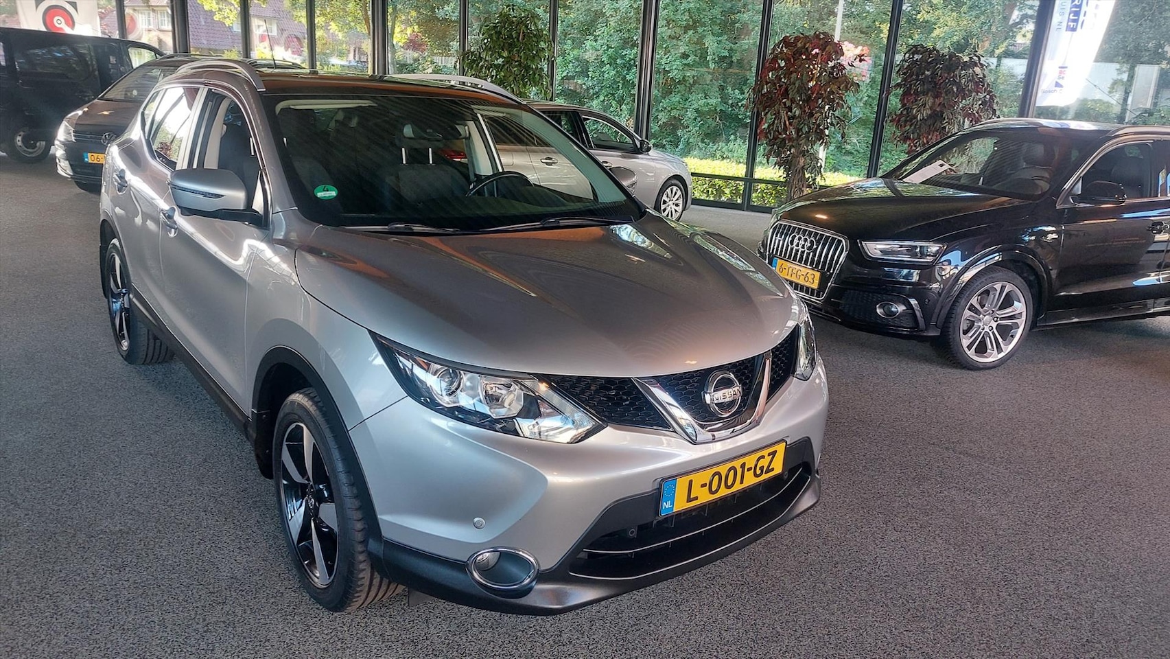 Nissan Qashqai - 1.6 163pk Panoramadak camera trekhaak - AutoWereld.nl