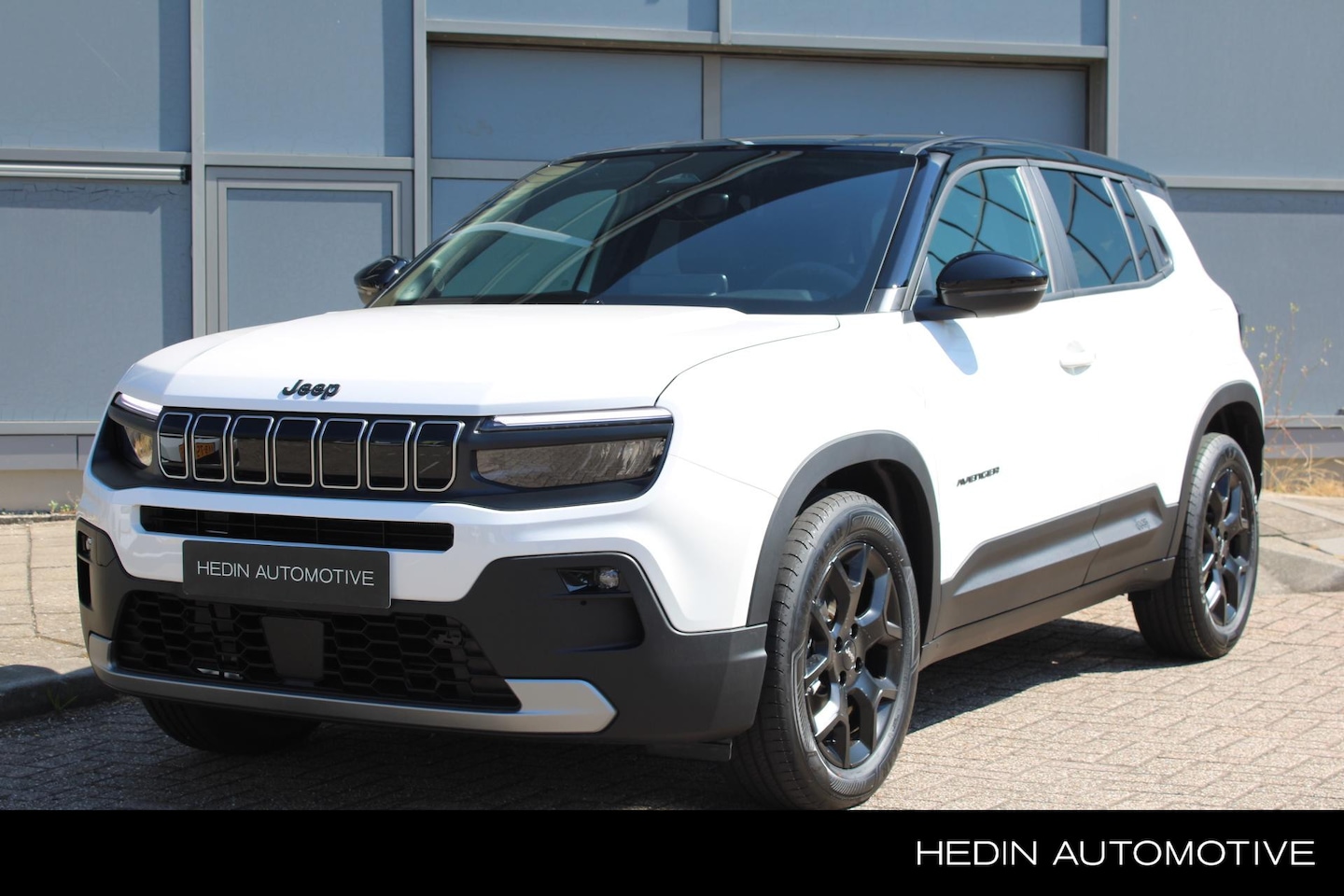 Jeep Avenger - Black Edition 54 kWh | Warmtepomp | Camera | Climate Control | Winter Pack | Infotainment - AutoWereld.nl