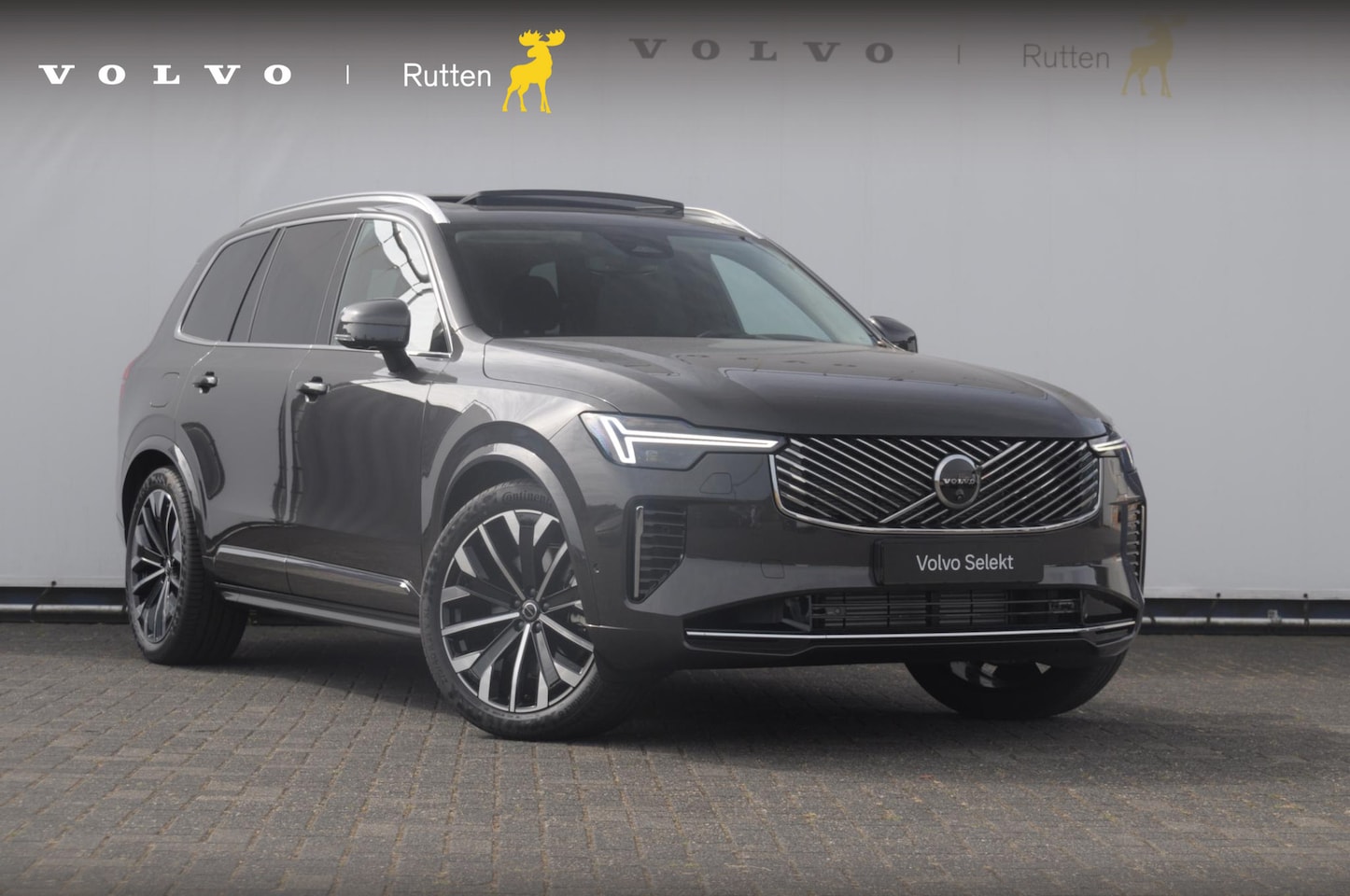 Volvo XC90 - T8 455PK Automaat Plug-in hybrid AWD Ultra Bright Luchtvering / Trekhaak / Panoramadak / G - AutoWereld.nl