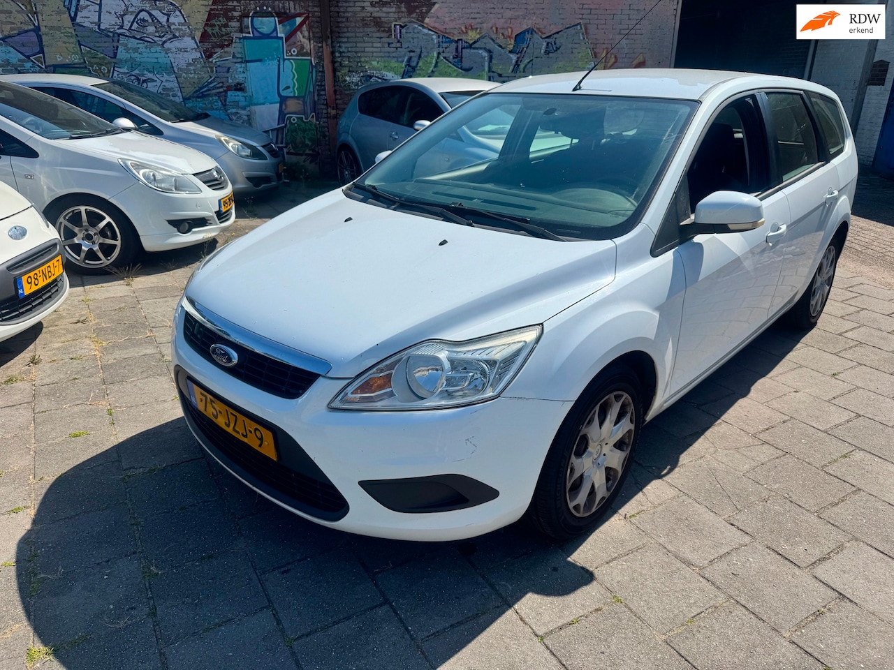 Ford Focus Wagon - 1.8 Trend Flexi Fuel facelift type. Airco station start blokkering weigert vaak dan start - AutoWereld.nl