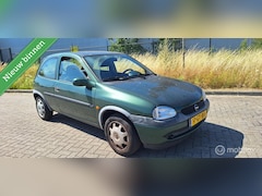 Opel Corsa - 1.2i-16V Onyx