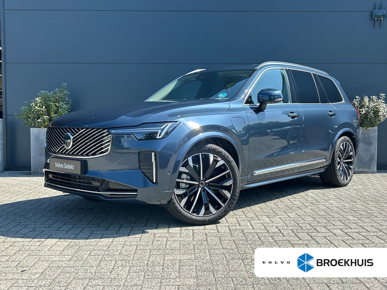 Volvo XC90 - 2.0 T8 Plug-in hybrid AWD Ultra Bright | Luchtvering | Trekhaak | 360 camera | HU-Display - AutoWereld.nl
