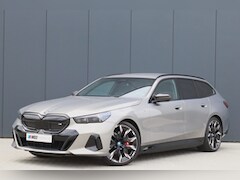 BMW i5 Touring - M60 xDrive 601PK Bowers & Wilkens Trekhaak 21 inch -VOL