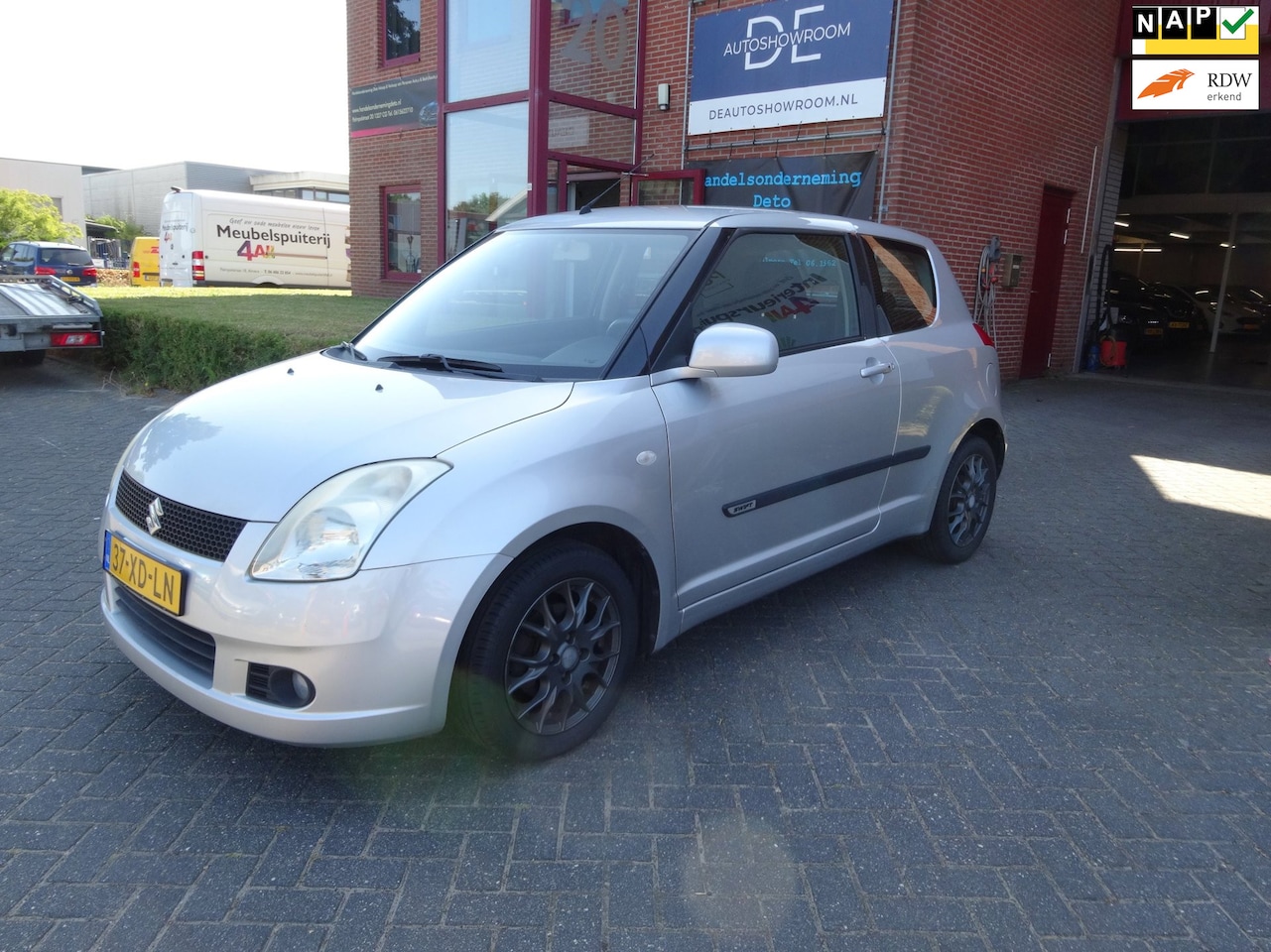 Suzuki Swift - 1.3 Exclusive/Airco/Apple Carplay /Dealer Onderhouden - AutoWereld.nl