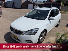 Kia Cee'd Sporty Wagon - 1.4 CVVT Navigator Plus Pack NL AUTO NAP NAVI l Camera l Cruise l Airco l LMV GOED ONDERHO