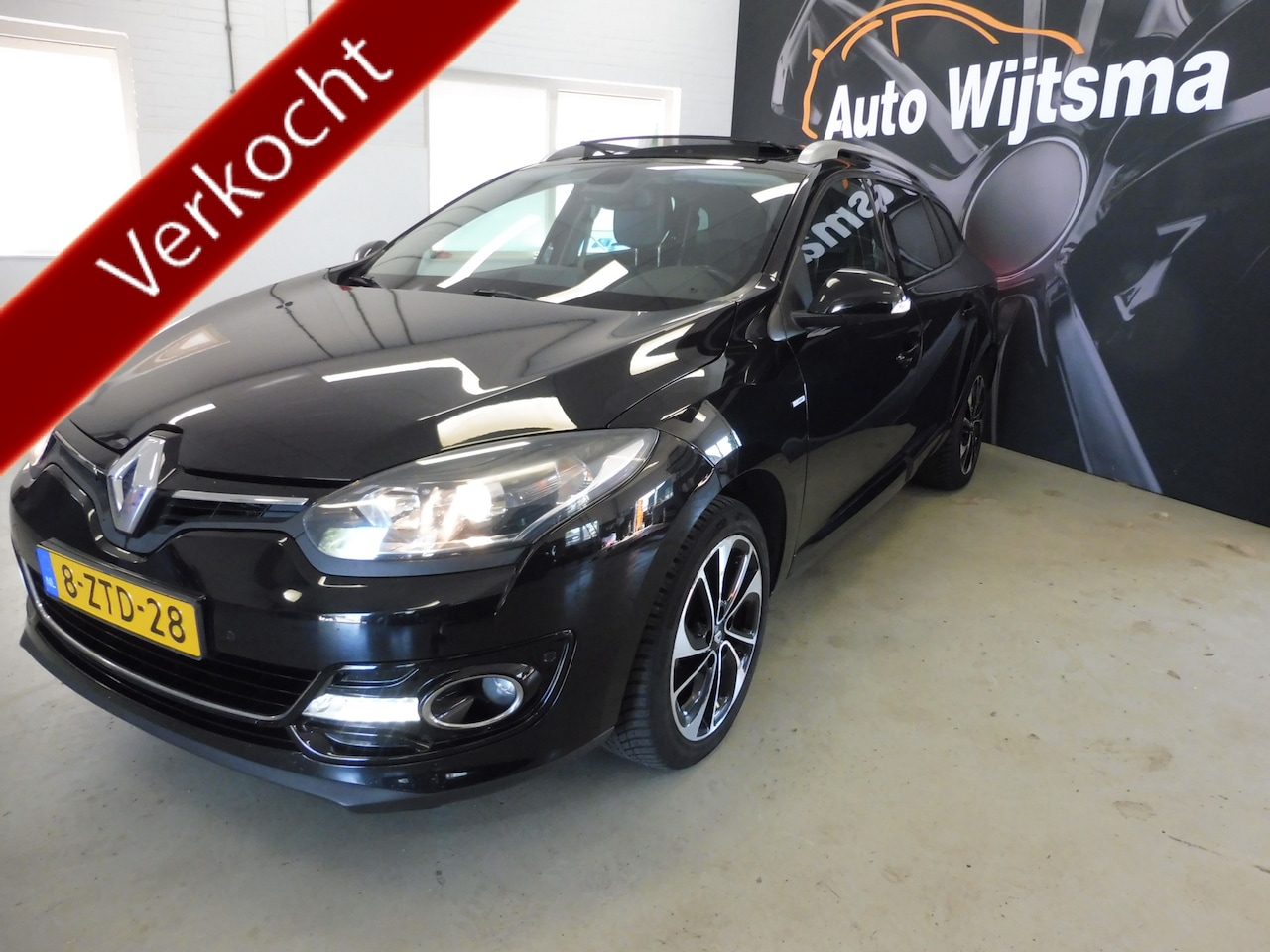 Renault Mégane Estate - 1.5 dCi Bose Pano | Trekhaak | Camera | Stof/leer | LMV | Cruise | Clima - AutoWereld.nl
