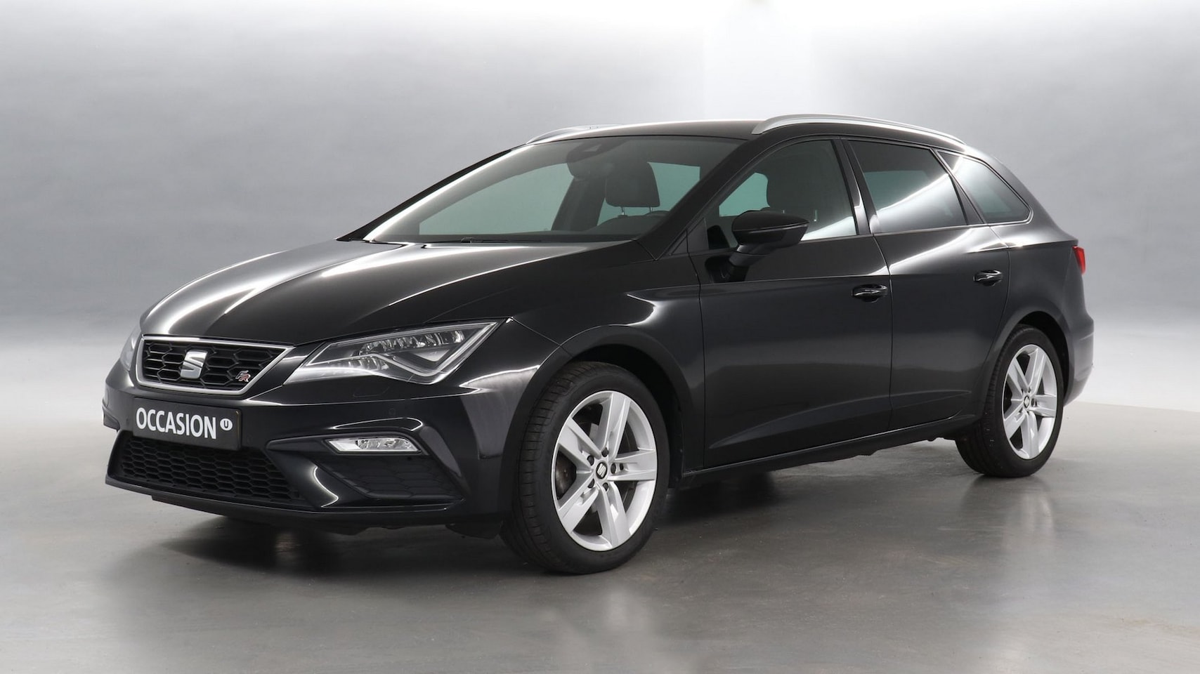 SEAT Leon ST - 1.0 TSI FR Ultimate Edition / Navigatie / Stoelverwarming / Camera / Trekhaak - AutoWereld.nl