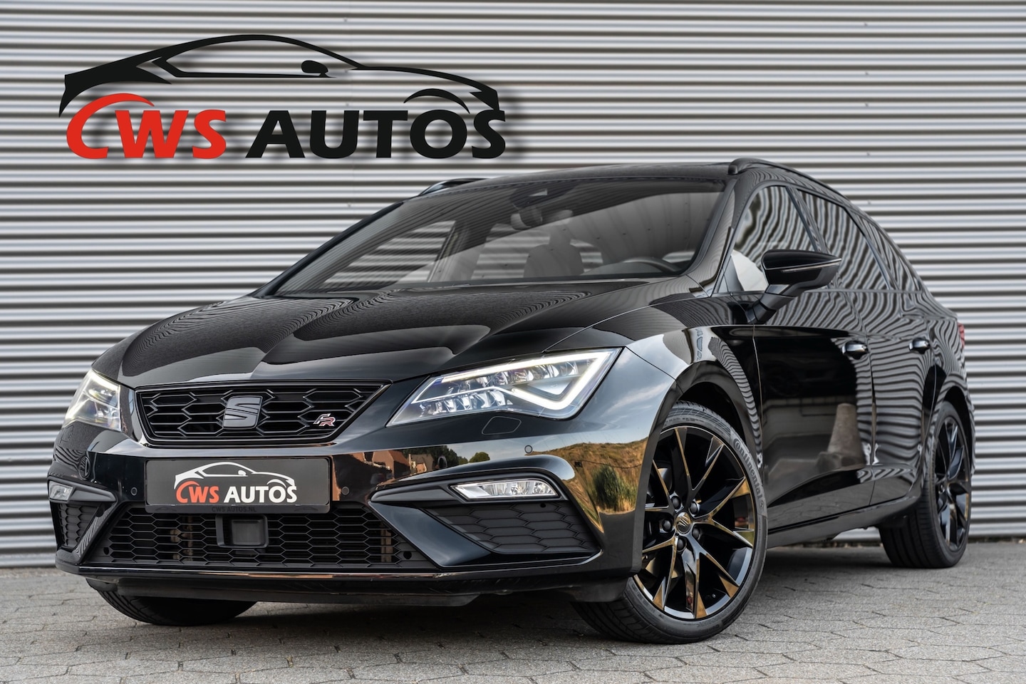 SEAT Leon ST - 1.5 TSI FR Business Intense VIRTUAL*PANO*BEATS*CAMERA*KEYLESS*ZWARTE HEMEL*BLACK LINE - AutoWereld.nl