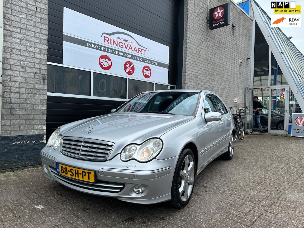 Mercedes-Benz C-klasse - 230 Sport edition Automaatbak DIFECT V6 204 pk Xenon/half leder - AutoWereld.nl