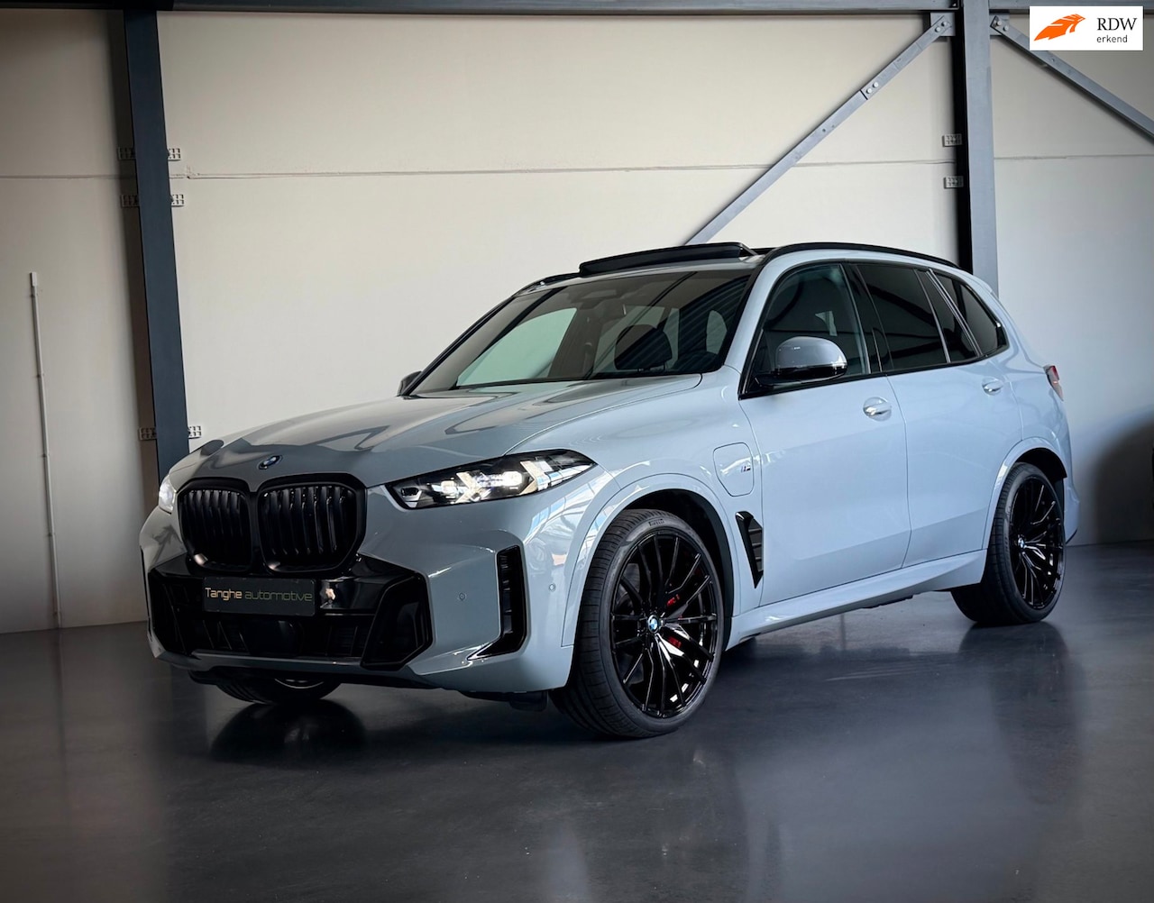 BMW X5 - XDrive50e M Sport Pro,Trekhaak,Massage,Ventilatie,Panodak - AutoWereld.nl