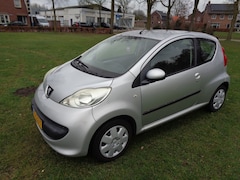 Peugeot 107 - met nieuwe a p k