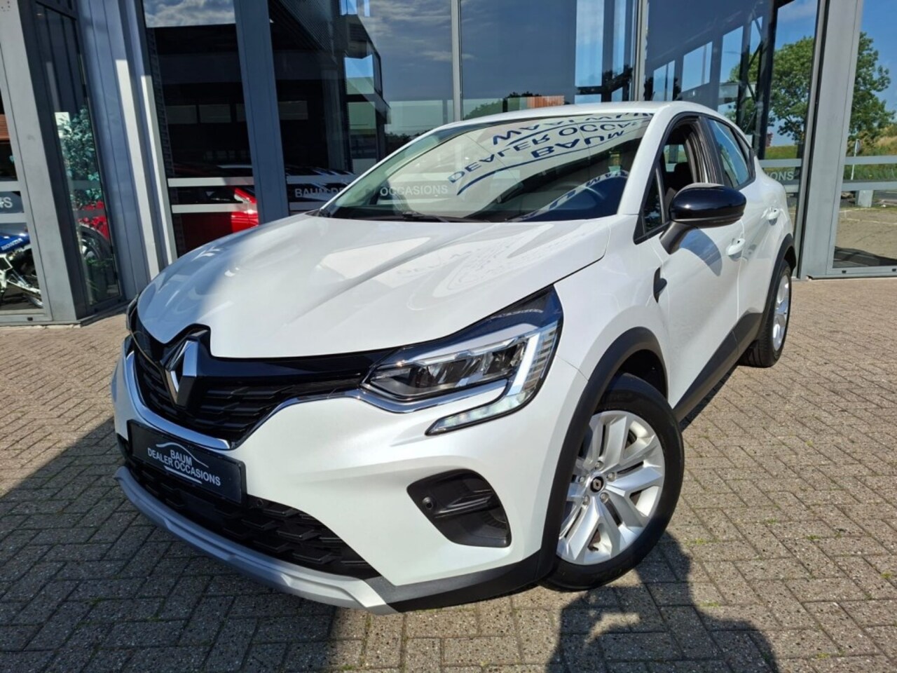 Renault Captur - 1.6 E-TECH 145 AUTOMAAT BUSINESS ZEN AIRCO NAVI PDC-CAMERA - AutoWereld.nl