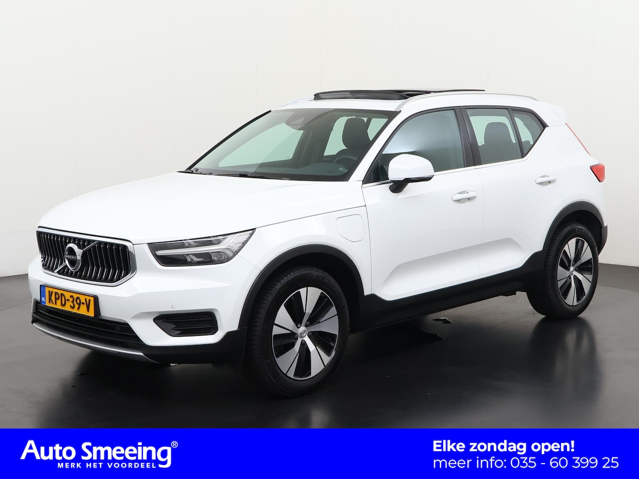 Volvo XC40 - 1.5 T4 Recharge Inscription Expr | Panoramadak | Camera | Elektr Achterklep | Zondag Open! - AutoWereld.nl