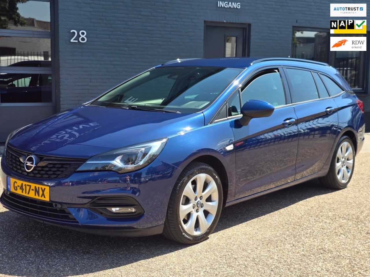 Opel Astra Sports Tourer - 1.2 Launch Edition VEEL EXTRAS DEALER ONDERHOUDEN - AutoWereld.nl