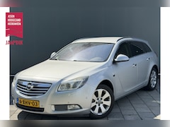 Opel Insignia Sports Tourer - BWJ 2011 | 2.0T 221 PK Cosmo | TREKHAAK | CLIMA | NAVI | STOELVERW | PDC | XENON | SPORTST