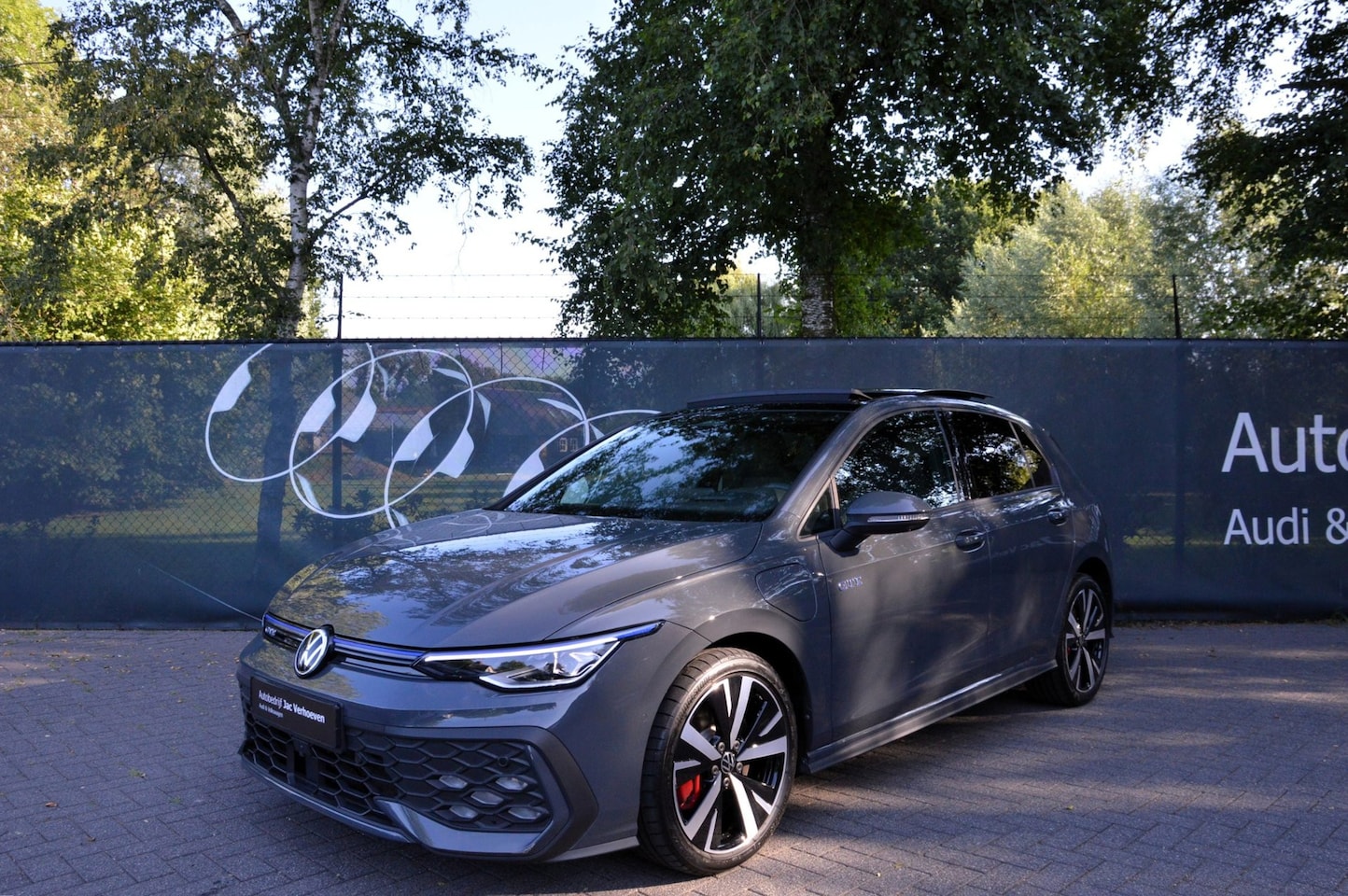 Volkswagen Golf - 1.5 eHybrid GTE |Black Style|Panoramadak|Head Up Display|360Cam|IQ Light| - AutoWereld.nl
