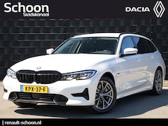 BMW 3-serie Touring - 330e | Adap. Cruise | Elek.Trekhaak | Stoel-/Stuurverwarming | Carplay