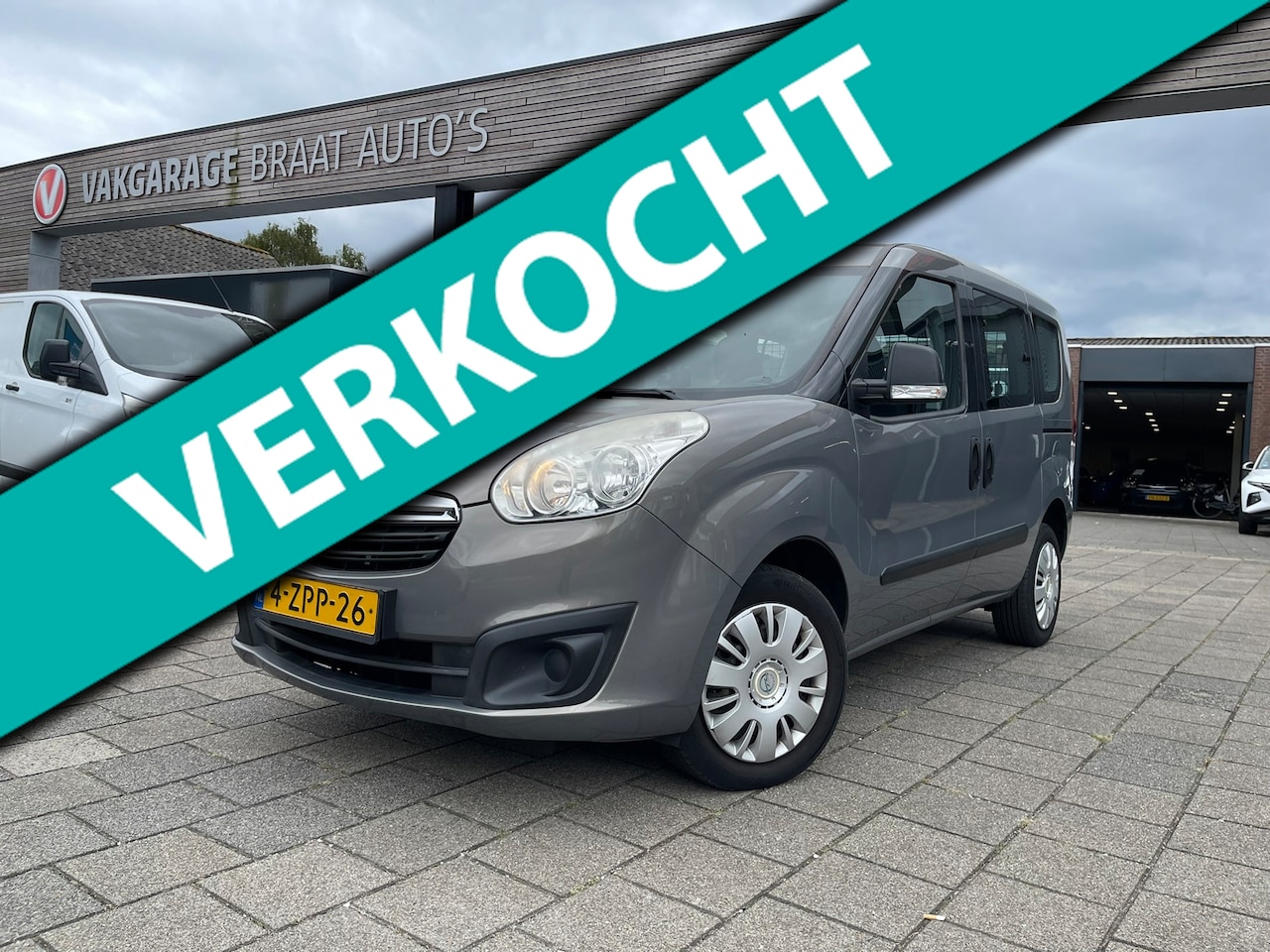 Opel Combo - 1.4-16V l TREKHAAK l AIRCO l PARK.SENSOR l RIJKLAAR! - AutoWereld.nl