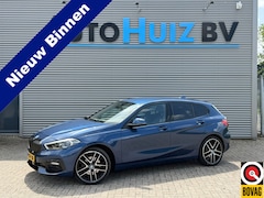 BMW 1-serie - 118i Automaat Sport Line HiFi pakket Carpley LED PDC 19 Inch Dealeronderhouden
