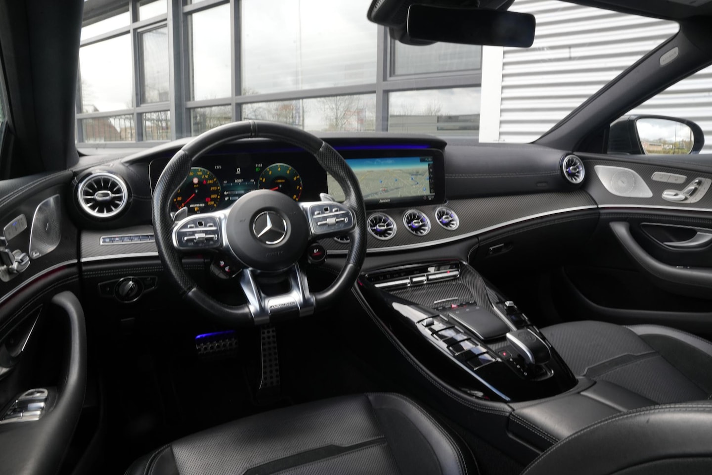 Mercedes-Benz AMG GT 4-Door Coupe - AMG 43 Premium Plus Burmester Ambient Nappa Leder Carbon Stoelvent. - AutoWereld.nl
