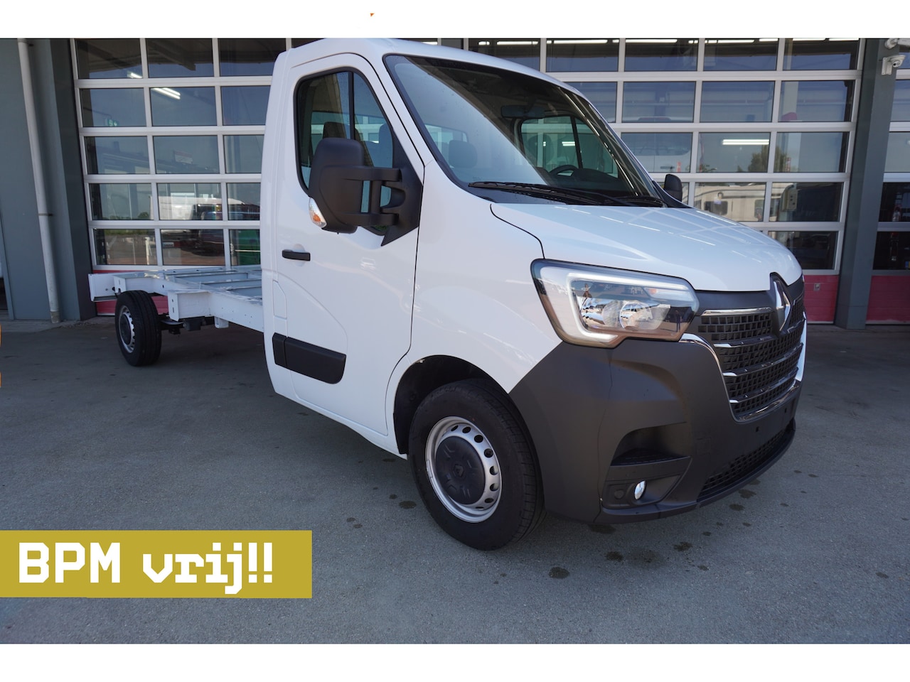 Renault Master - T35 2.3 dCi 165PK L3 EL Energy Chassiscabine nr. V081 | Airco | Cruise | MP3 - AutoWereld.nl