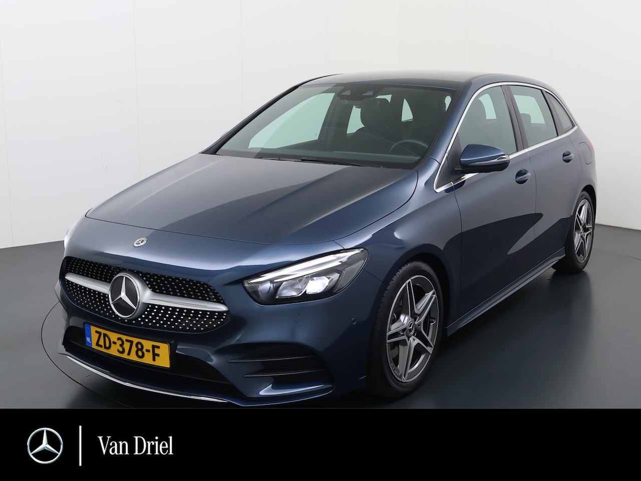 Mercedes-Benz B-klasse - 180 AMG line | Trekhaak - AutoWereld.nl
