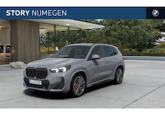 BMW 5-serie - 530e M Sport Automaat / Panoramadak / Comfortstoelen / Comfort Access / Stoelventilatie /