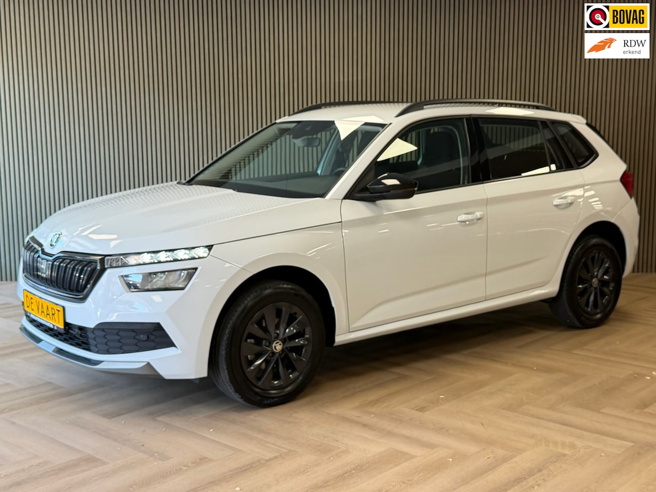 Skoda Kamiq - 1.0 TSI Ambition AUT. KEYLESS-GO AIRCO CRUISE NAVIGATIE PDC VIRTUAL COCKPIT - AutoWereld.nl