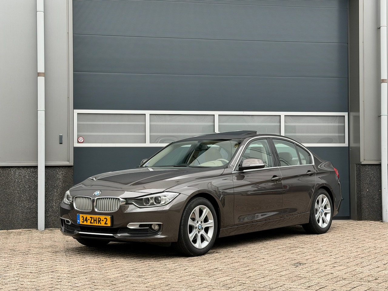 BMW 3-serie - 320i EfficientDynamics Edition Upgrade Edition bj.2012 Navi|Leder|Open dak|Nap. - AutoWereld.nl