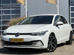 Volkswagen Golf - 1.5 eTSI Style 150pk DSG | Virtual Cockpit | Apple Carplay/Android Auto | Cruise control a