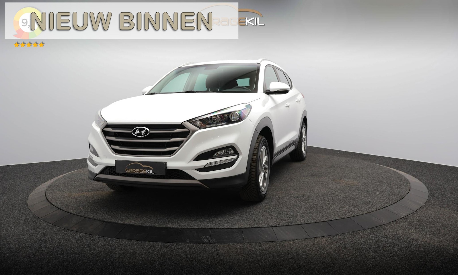 Hyundai Tucson - 1.6 GDi i-Motion NAVI / 16'' LM velgen / Climate / Trekhaak / Parkeersen. / Bluetooth / C - AutoWereld.nl