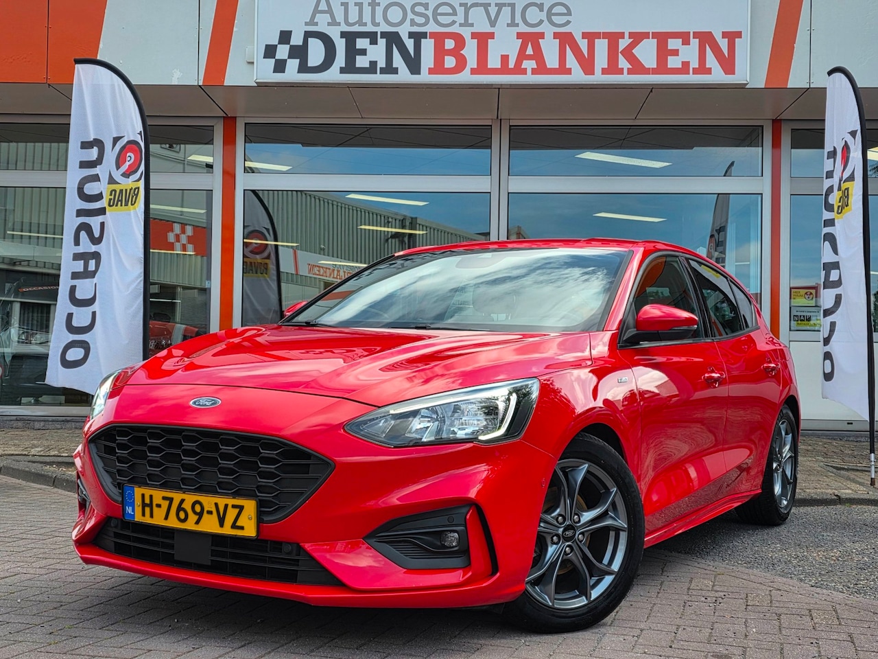 Ford Focus - 1.0 EcoBoost ST Line Business 5drs BJ.2020 / Navi / Camera / Clima / 17"Lmv !! - AutoWereld.nl