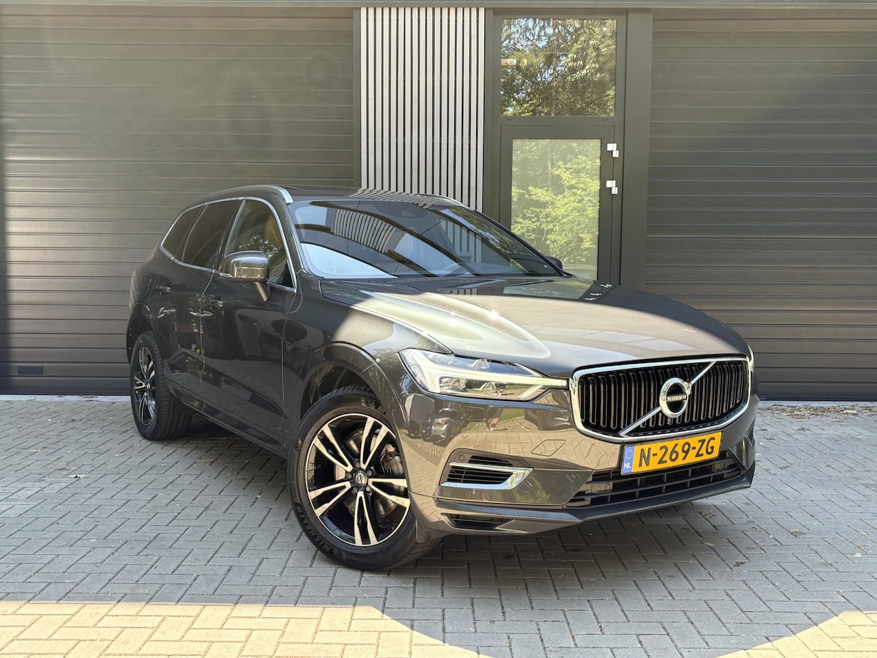 Volvo XC60 - 2.0 T8 Twin Engine AWD Inscription 2.0 T8 Twin Engine AWD Inscription - AutoWereld.nl