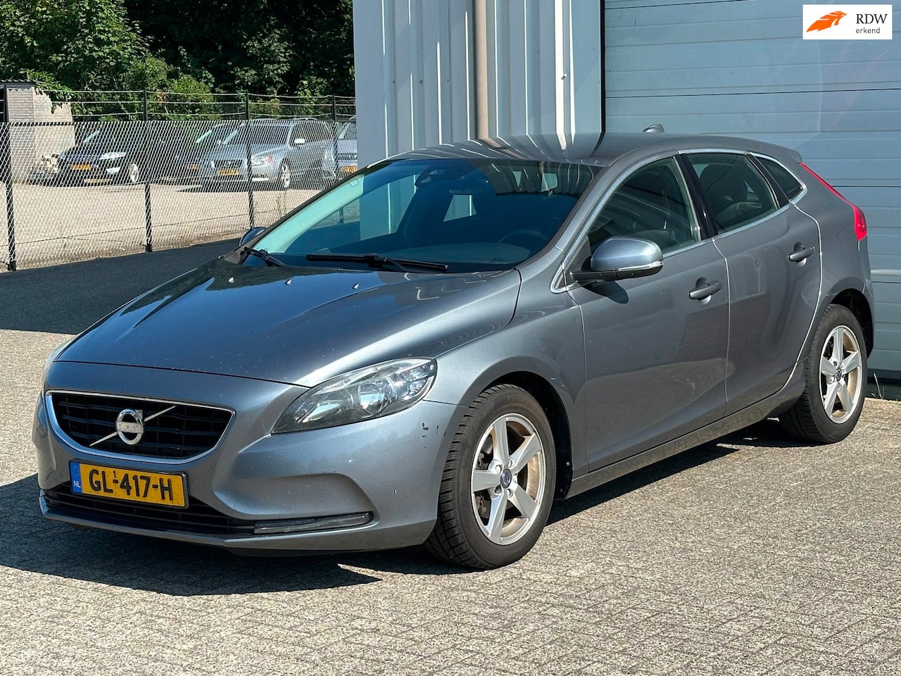 Volvo V40 - 2.0 D2 Momentum 2.0 D2 Momentum, Airco, Digitale Dash, Navi, Lm Velgen ! - AutoWereld.nl