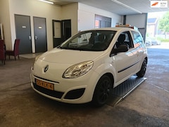 Renault Twingo - 1.2 Authentique met Airco en Nieuwe Apk