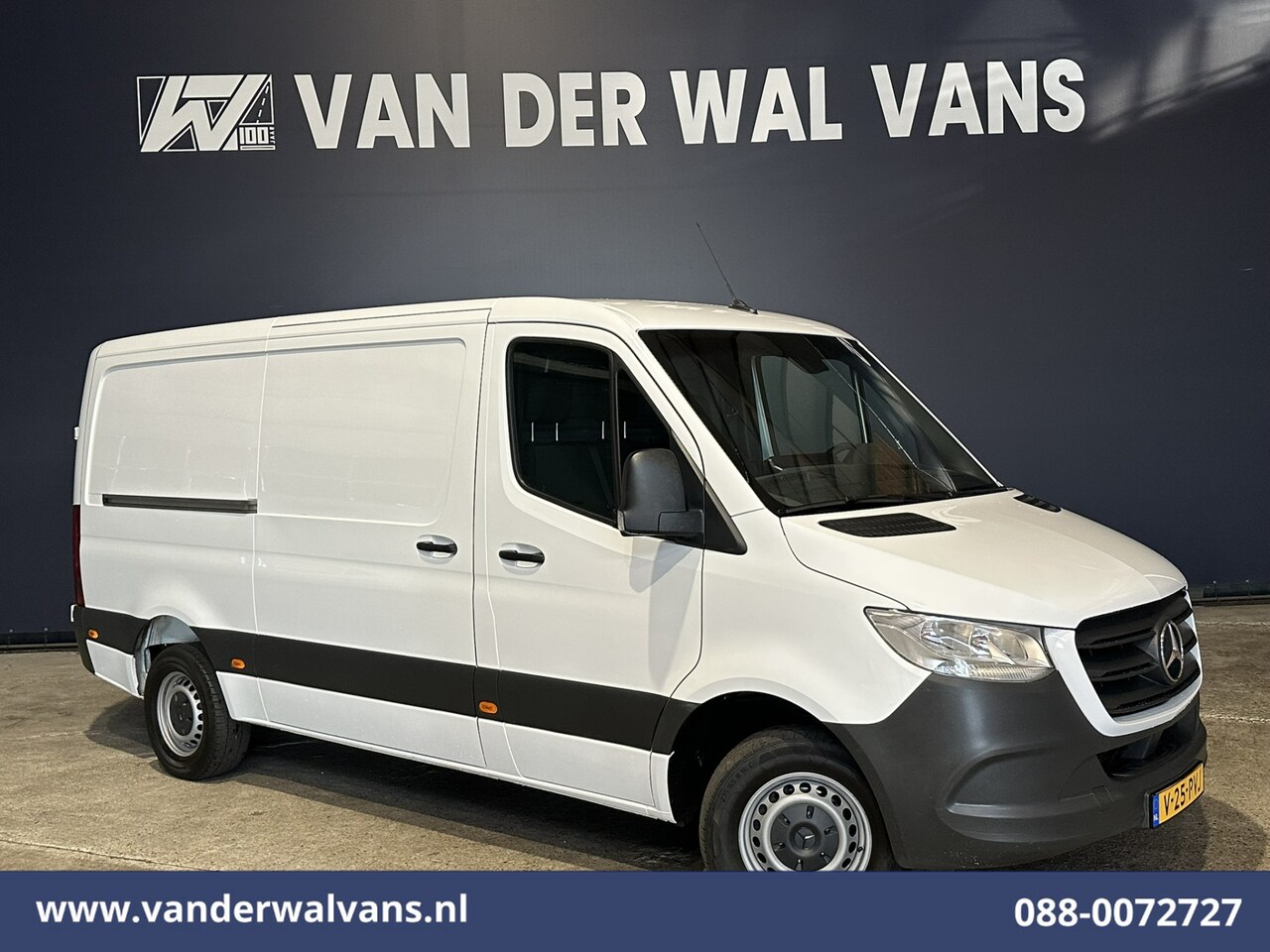 Mercedes-Benz Sprinter - 314 CDI 143pk L2H1 Euro6 Airco | Camera | Apple Carplay | Trekhaak | Chauffeursstoel Andro - AutoWereld.nl