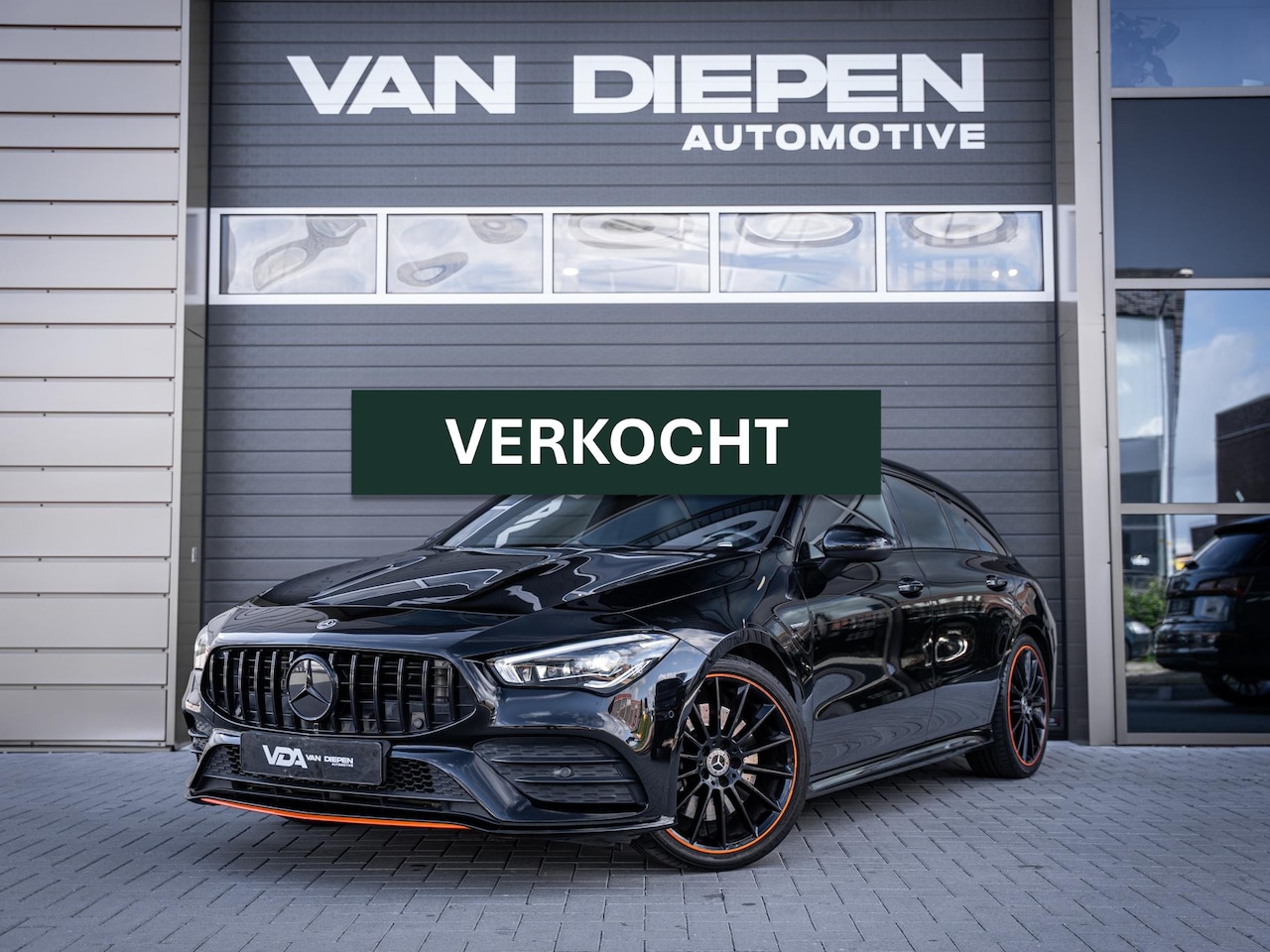 Mercedes-Benz CLA-klasse Shooting Brake - CLA220 Premium Plus - Orange Edit. l Pano l Memory l Sfeerverl. - AutoWereld.nl