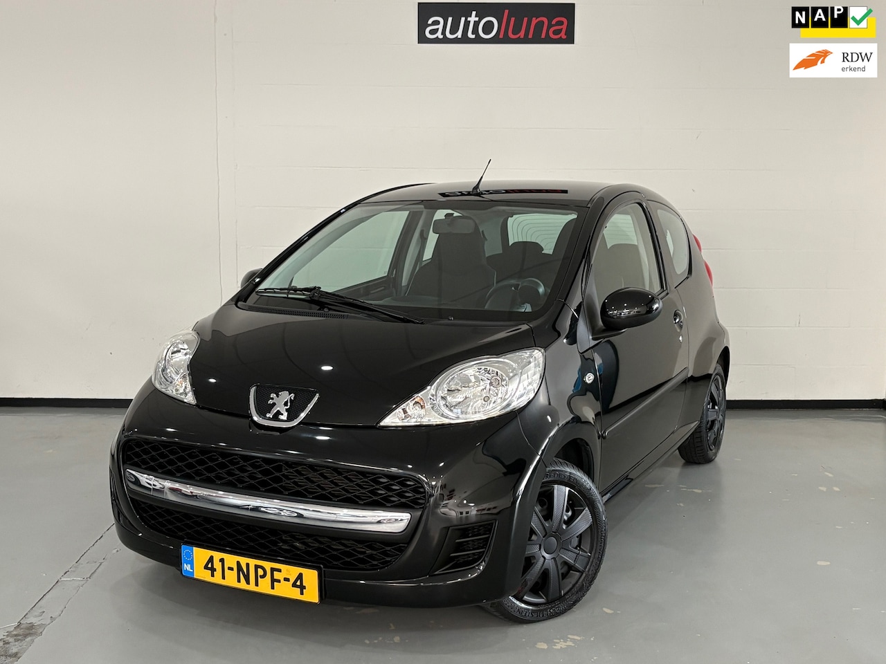Peugeot 107 - 1.0-12V XS 1.0-12V XS - AutoWereld.nl