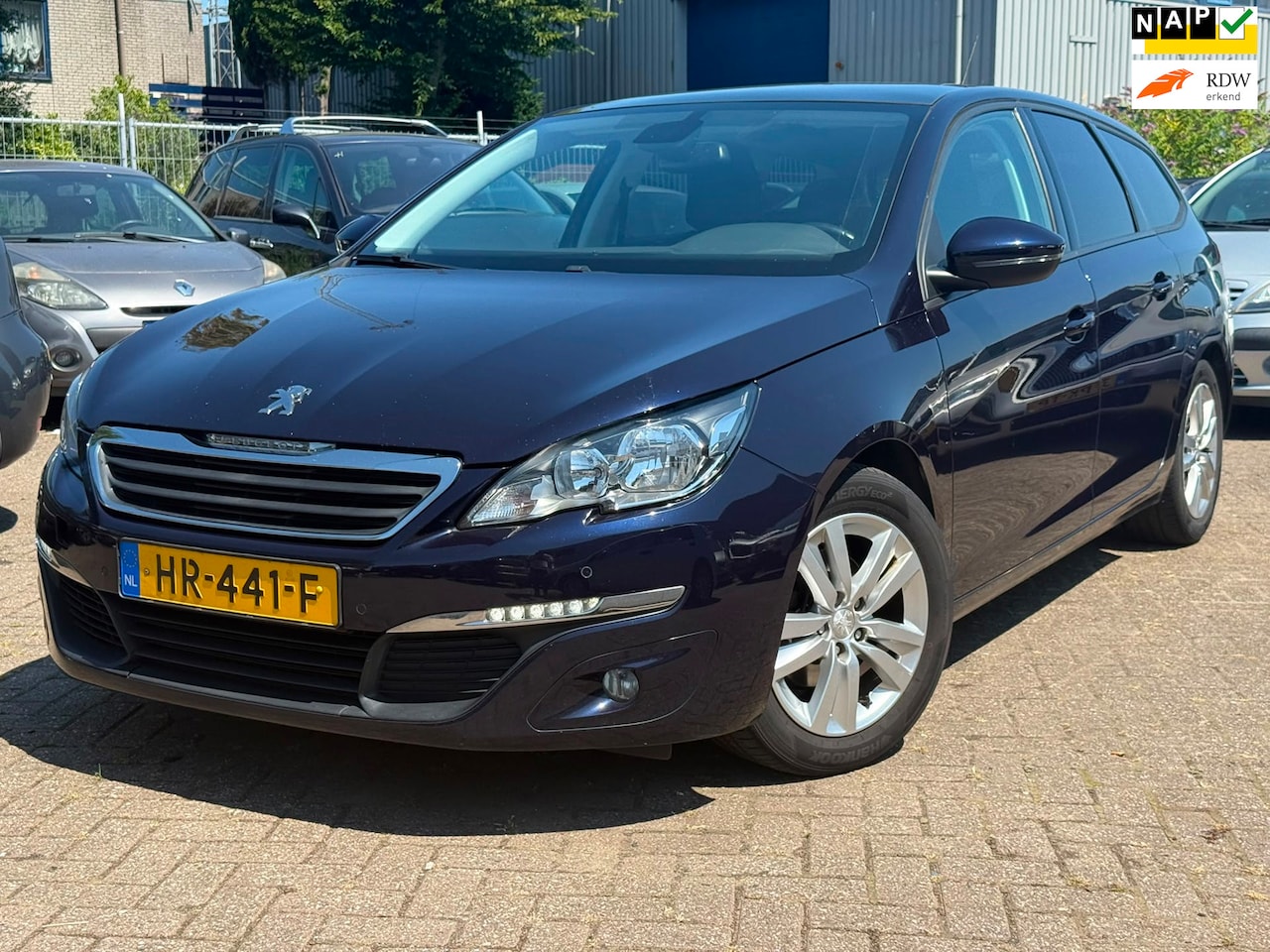 Peugeot 308 SW - 1.6 BlueHDI Blue Lease Executive Pack 1.6 BlueHDI Blue Lease Executive Pack - AutoWereld.nl