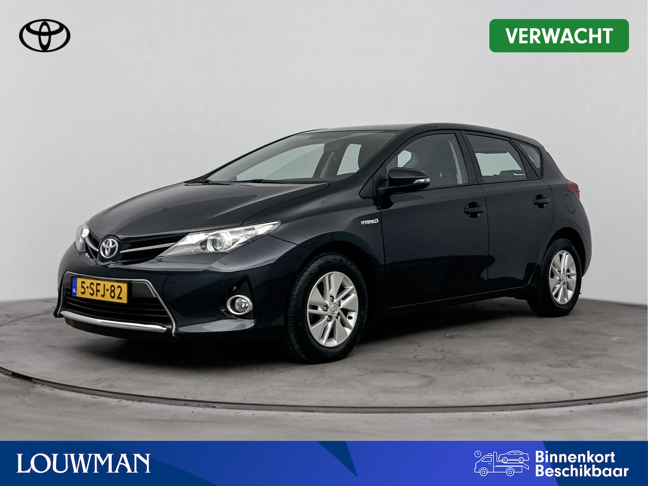 Toyota Auris - 1.8 Hybrid Aspiration | Navigatie | Climate Control | Parkeercamera | - AutoWereld.nl