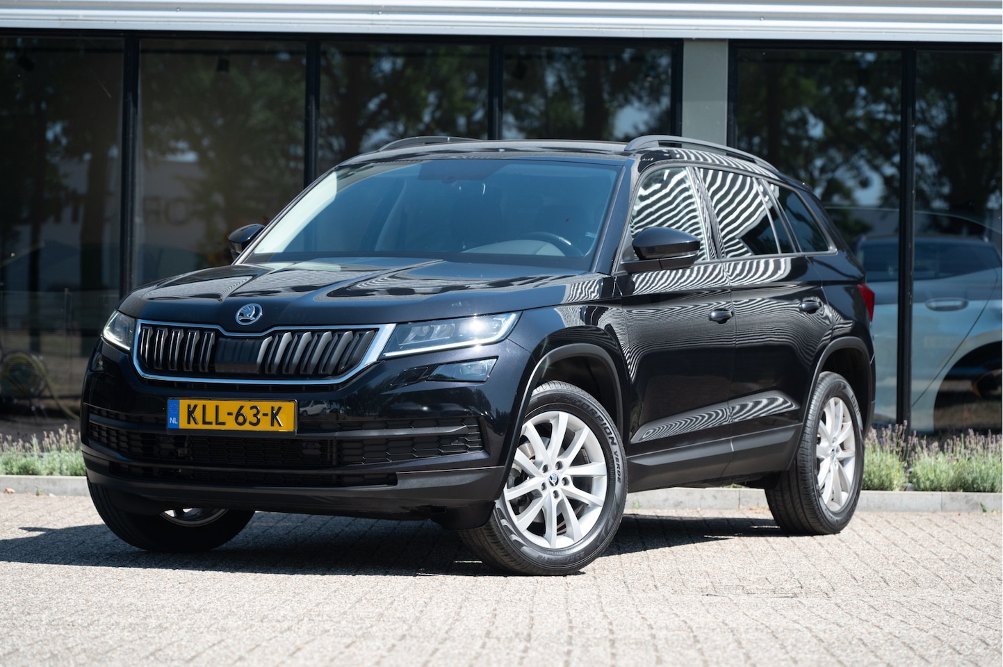 Skoda Kodiaq - 1.5 TSI Ambition DSG | Trekhaak | Navi | Apple CarPlay | Stoelverw. | PDC V+A | 18" - AutoWereld.nl