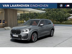 BMW X1 - xDrive30e M Sport Automaat / Panoramadak / Trekhaak / Sportstoelen / Parking Assistant Plu