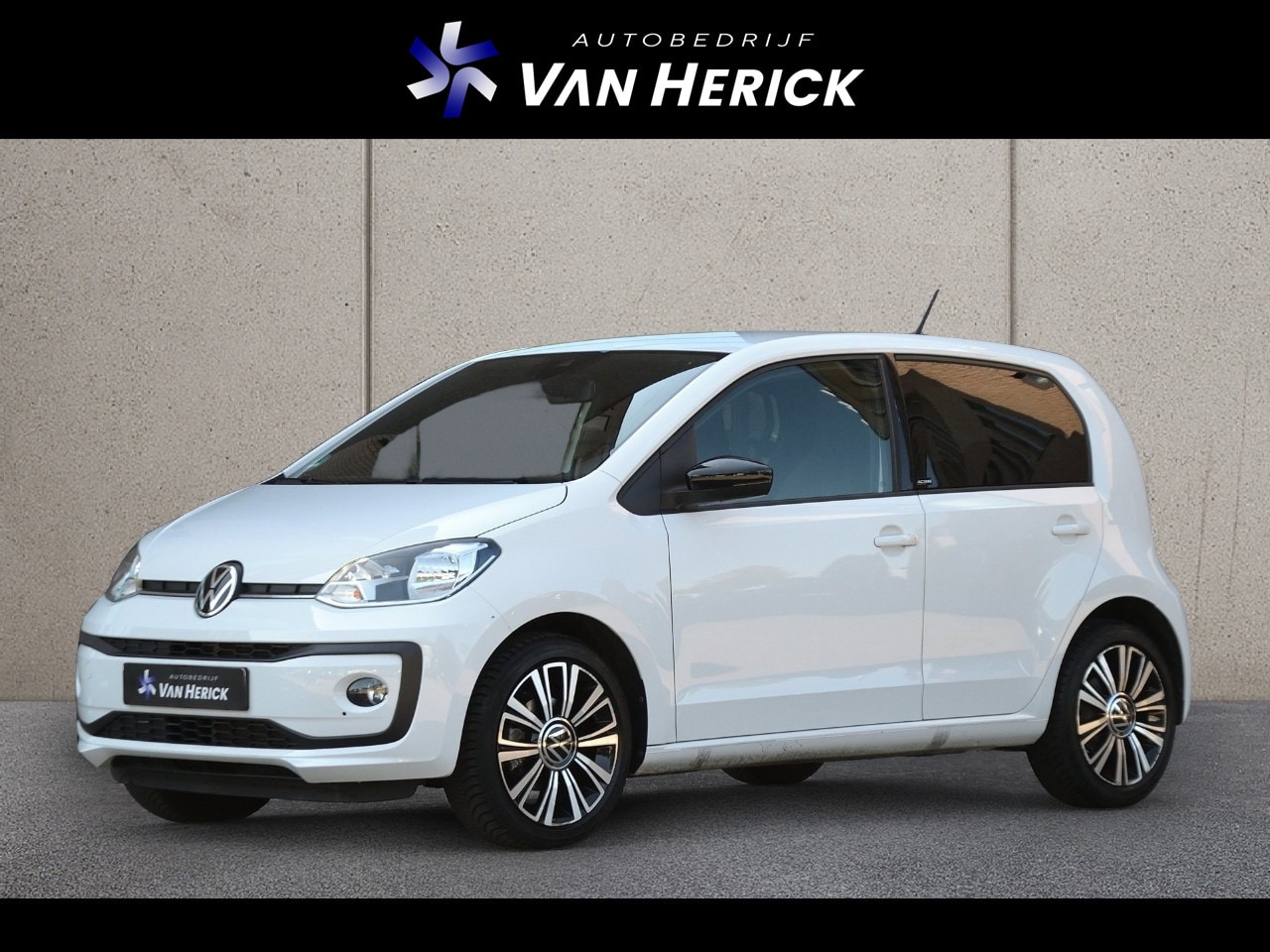 Volkswagen Up! - 1.0 Move up! Active | Climate Control | Stoelverwarming | Regensensor - AutoWereld.nl