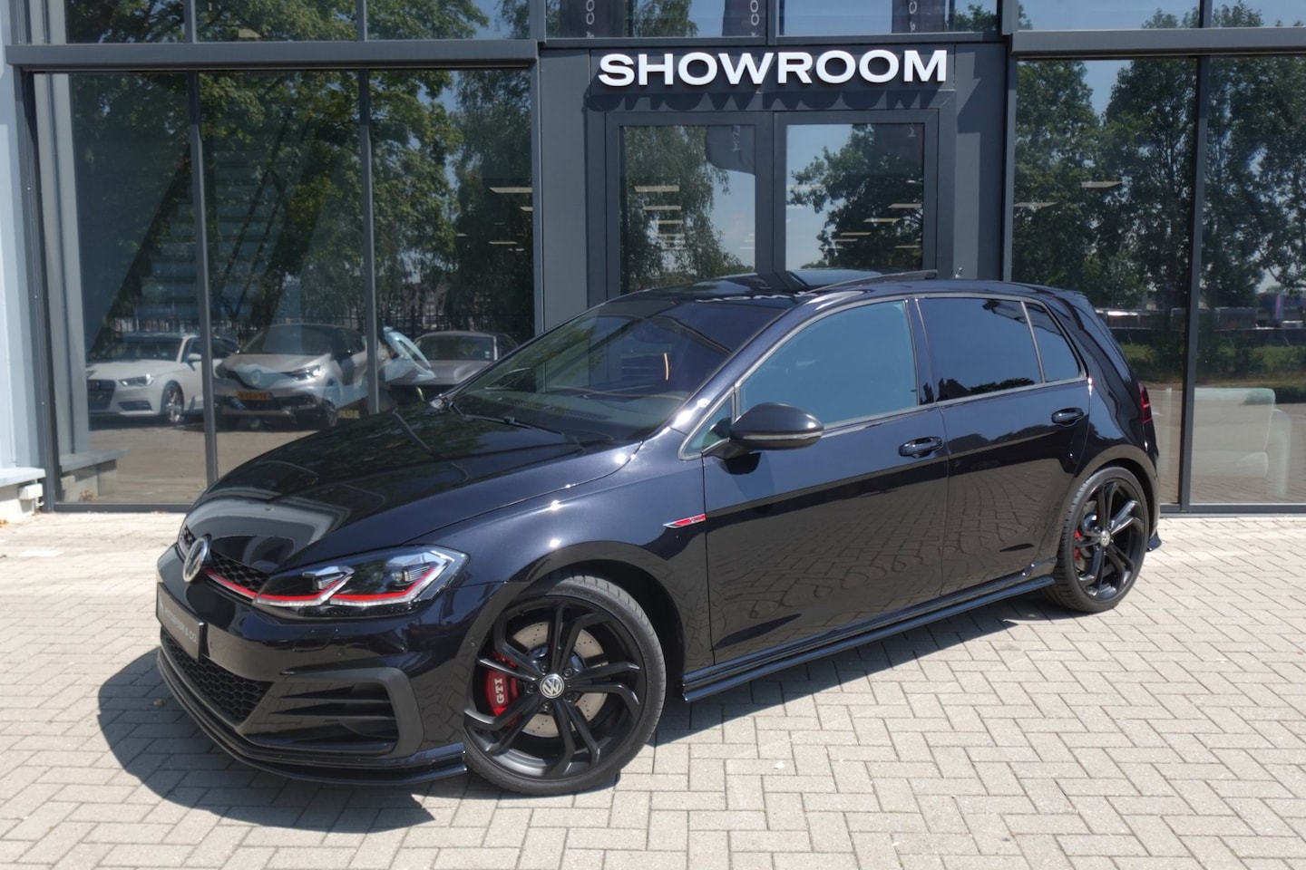 Volkswagen Golf - 2.0 TSI GTI TCR AKRA PANO KEYLESS - AutoWereld.nl
