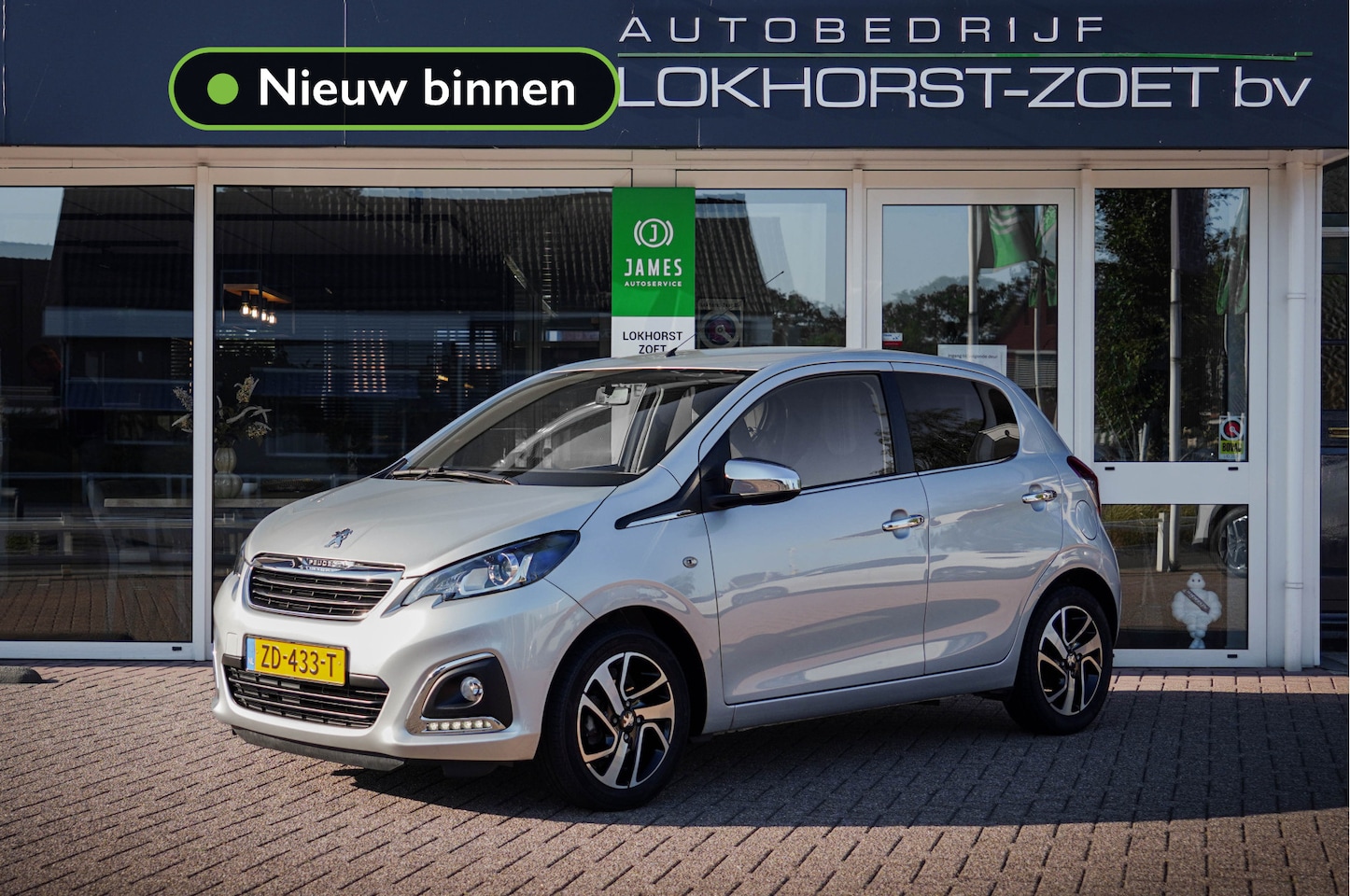 Peugeot 108 - 1.0 e-VTi Allure Automaat | Camera | Apple CarPlay | Airco - AutoWereld.nl