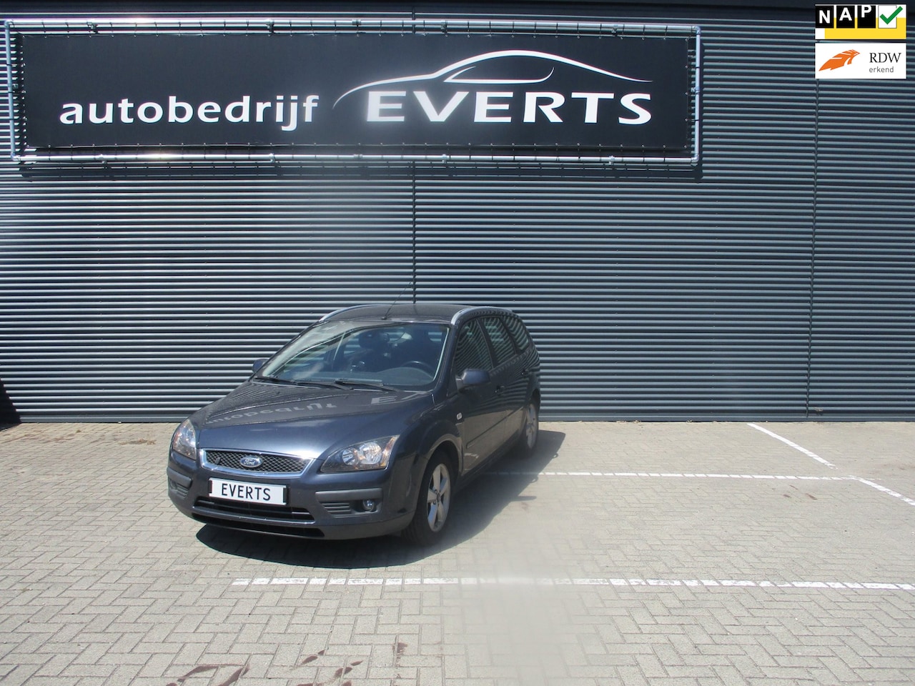 Ford Focus Wagon - 1.8-16V Ambiente Flexifuel Apk 18-03-2027 nette auto nu scherpe export prijs zoals ingerui - AutoWereld.nl