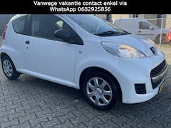 Peugeot 107 - 1.0 12V Airco APK: Nieuw bij aflevering